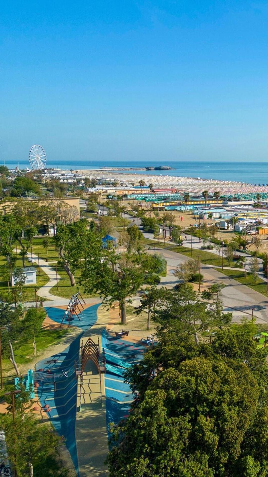 Appartamento Con Posto Auto Privato A Marina Centro Mare Rimini Kültér fotó